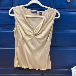 Beautiful twist top blouse